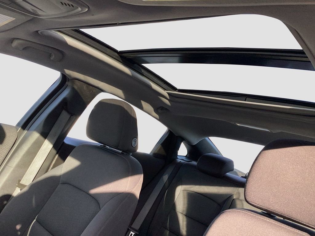 Used 2023 Chevrolet Malibu LT image 34