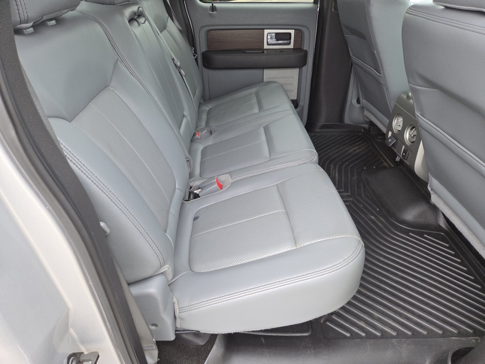 Used 2013 Ford F150 Lariat w/ Lariat Chrome Pkg AWD/4WD image 20