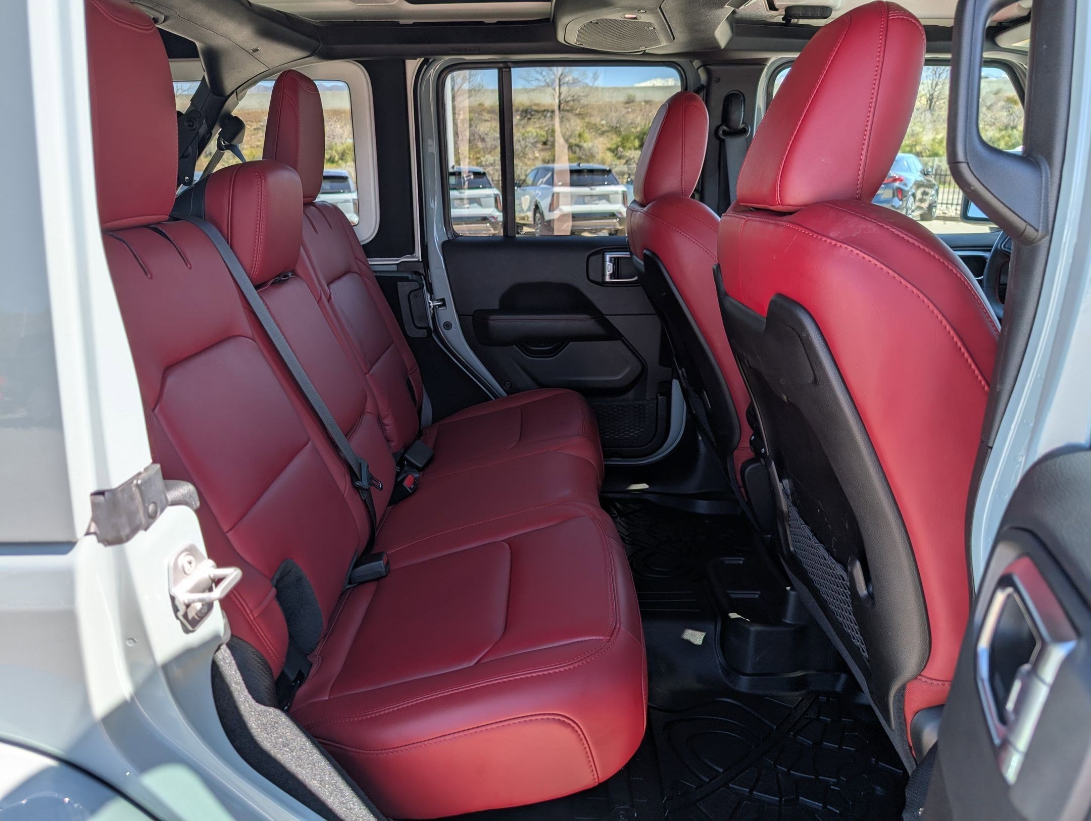 Used 2024 Jeep Wrangler Unlimited Rubicon 392 image 27