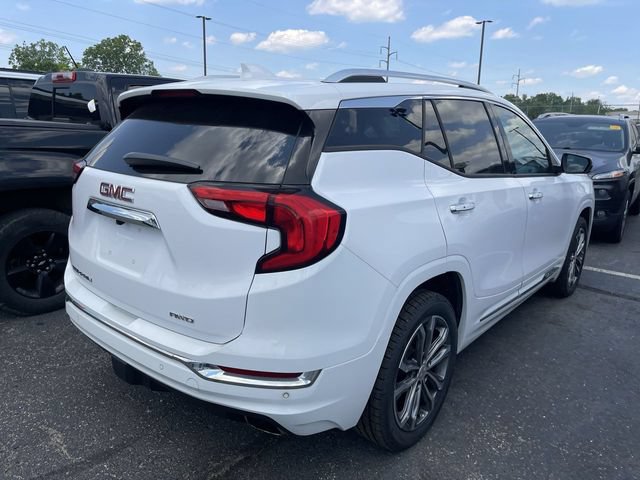 Used 2018 GMC Terrain Denali w/ Advanced Safety Package AWD/4WD image 12