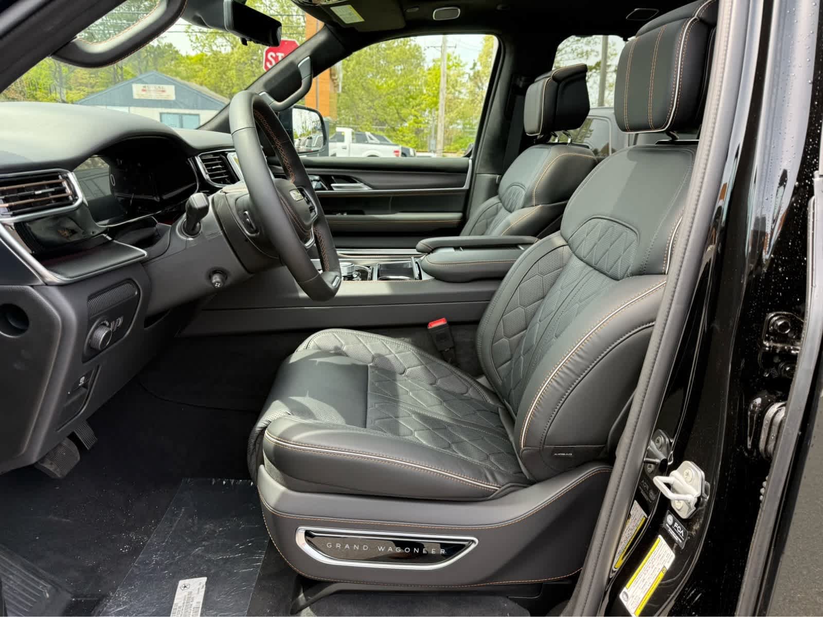New 2026 Jeep Grand Wagoneer Summit AWD/4WD image 12