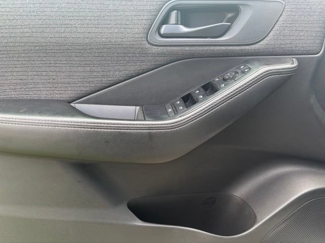 Used 2021 Nissan Rogue S FWD image 21