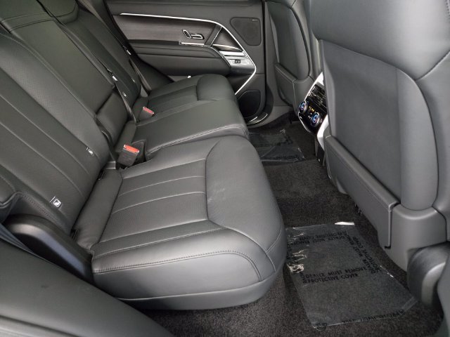 Certified 2023 Land Rover Range Rover SE AWD/4WD image 17
