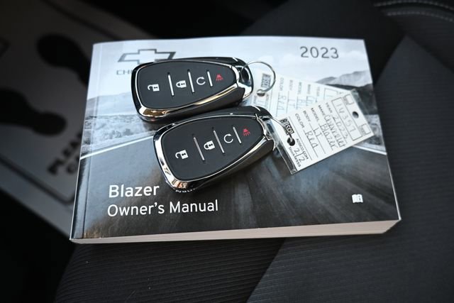 Used 2023 Chevrolet Blazer LT FWD image 47