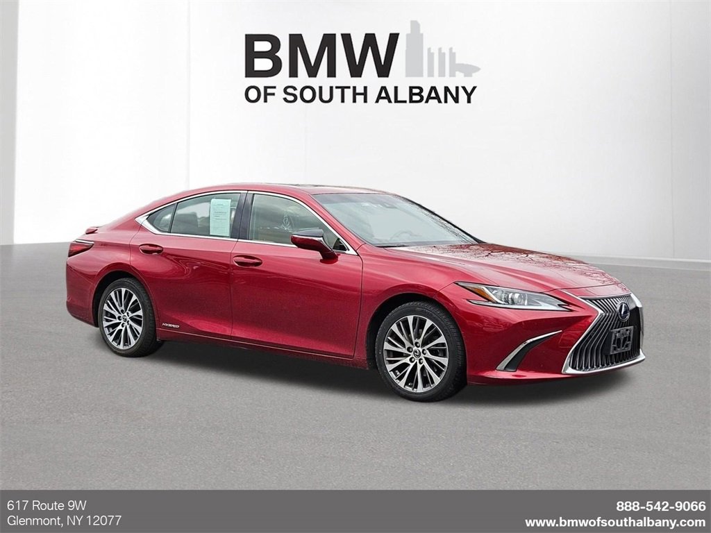 Used 2019 Lexus ES 300h w/ Premium Package