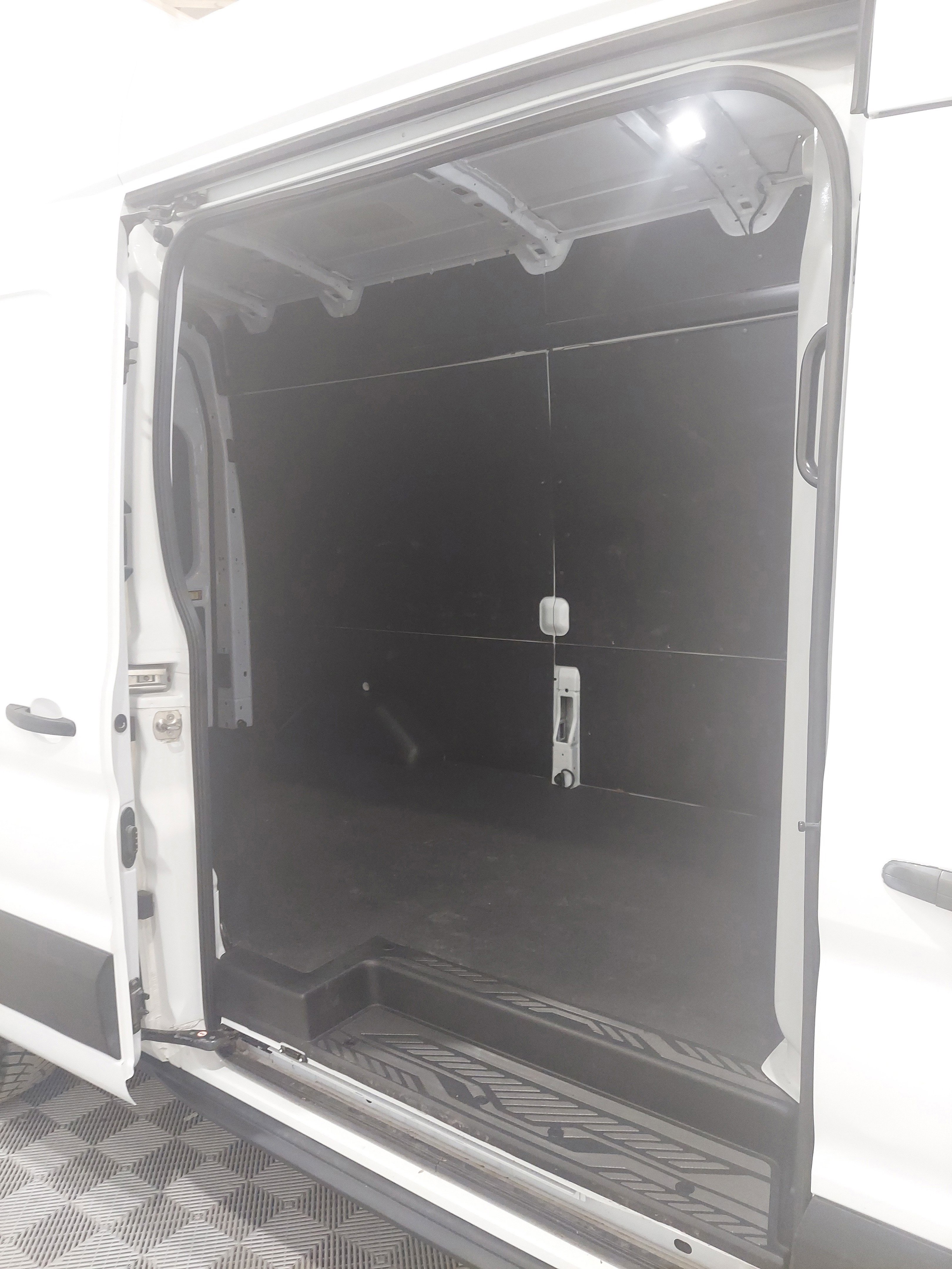 Used 2025 Ford Transit 250 148 High Roof AWD w/ Load Area Protection Package image 14