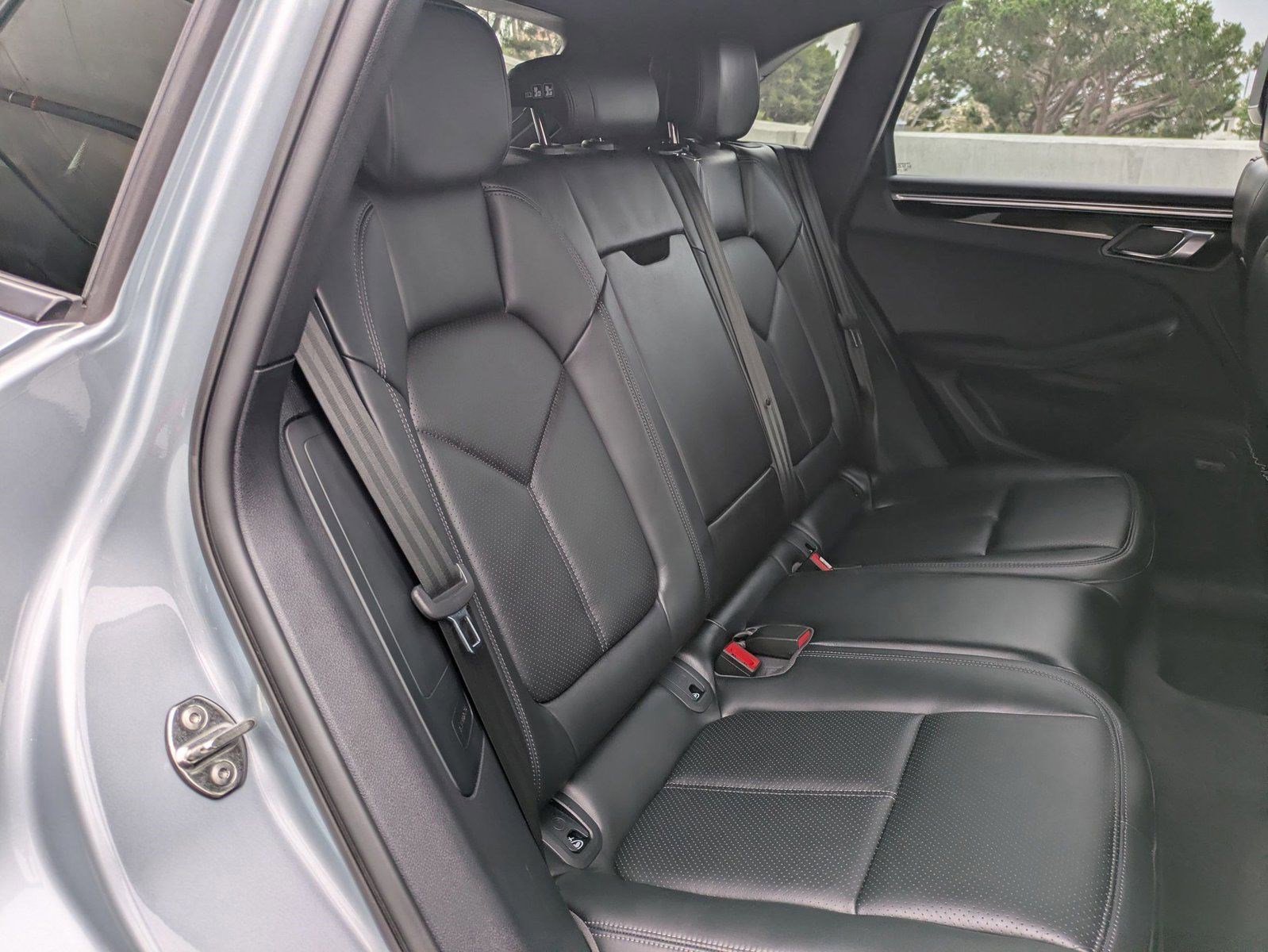 Certified 2024 Porsche Macan image 21