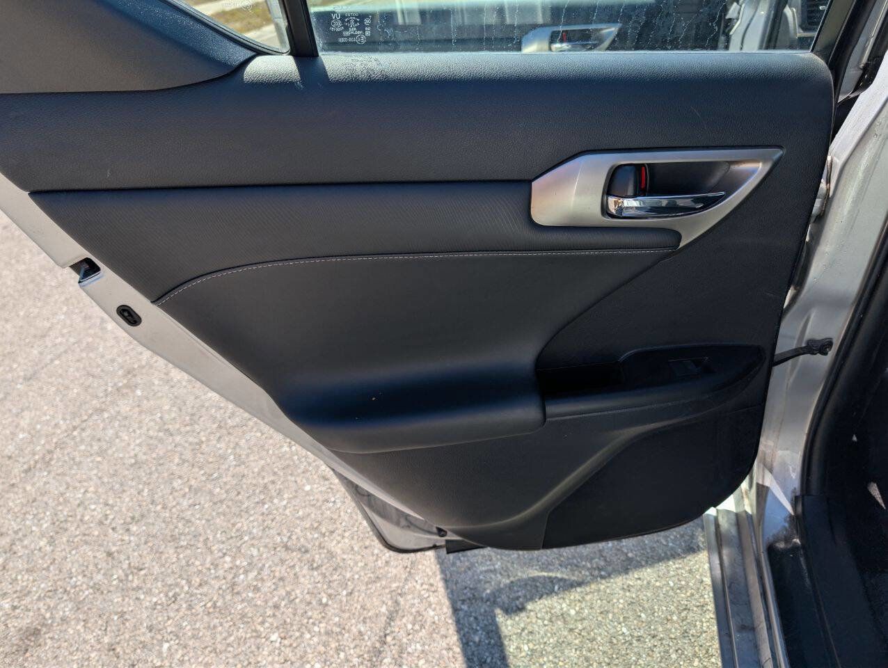 Used 2015 Lexus CT 200h image 11