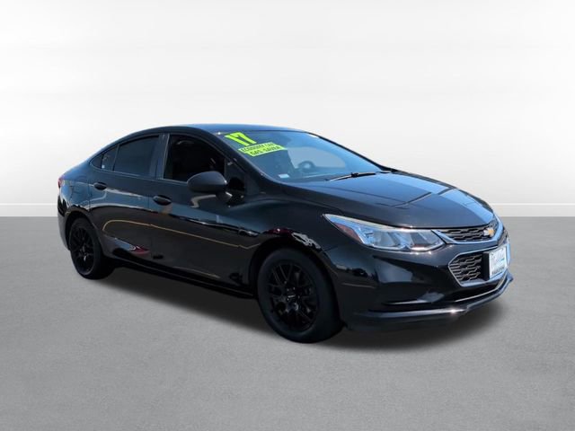 Used 2017 Chevrolet Cruze LS FWD image 3