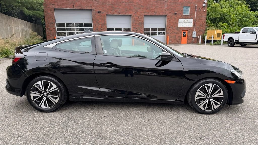 Used 2017 Honda Civic EX-T image 6