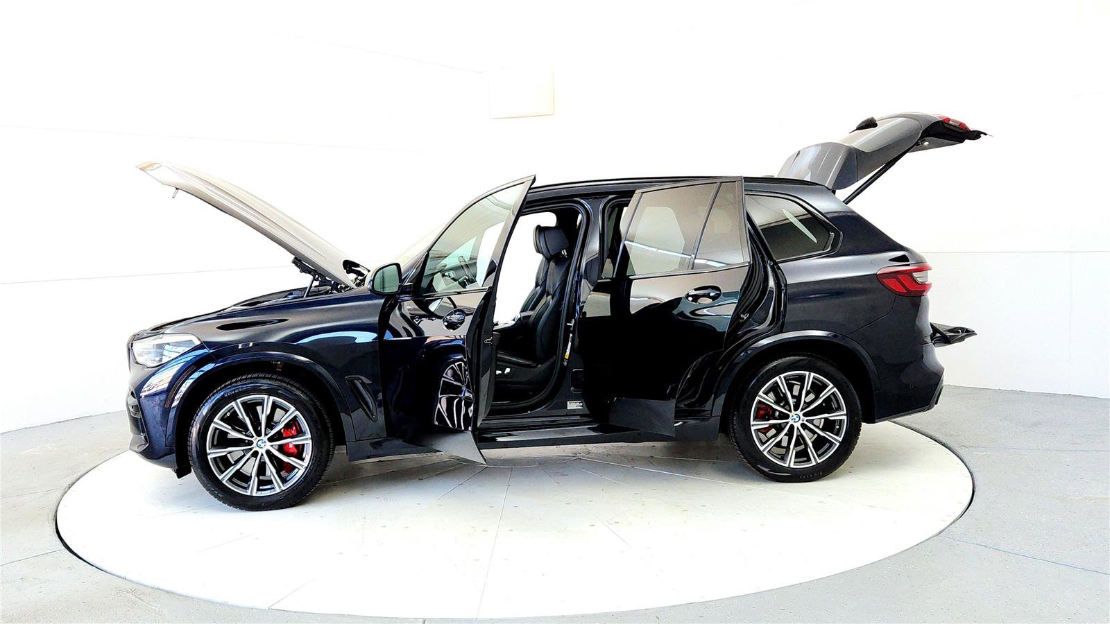 Used 2023 BMW X5 M50i w/ Executive Package image 10