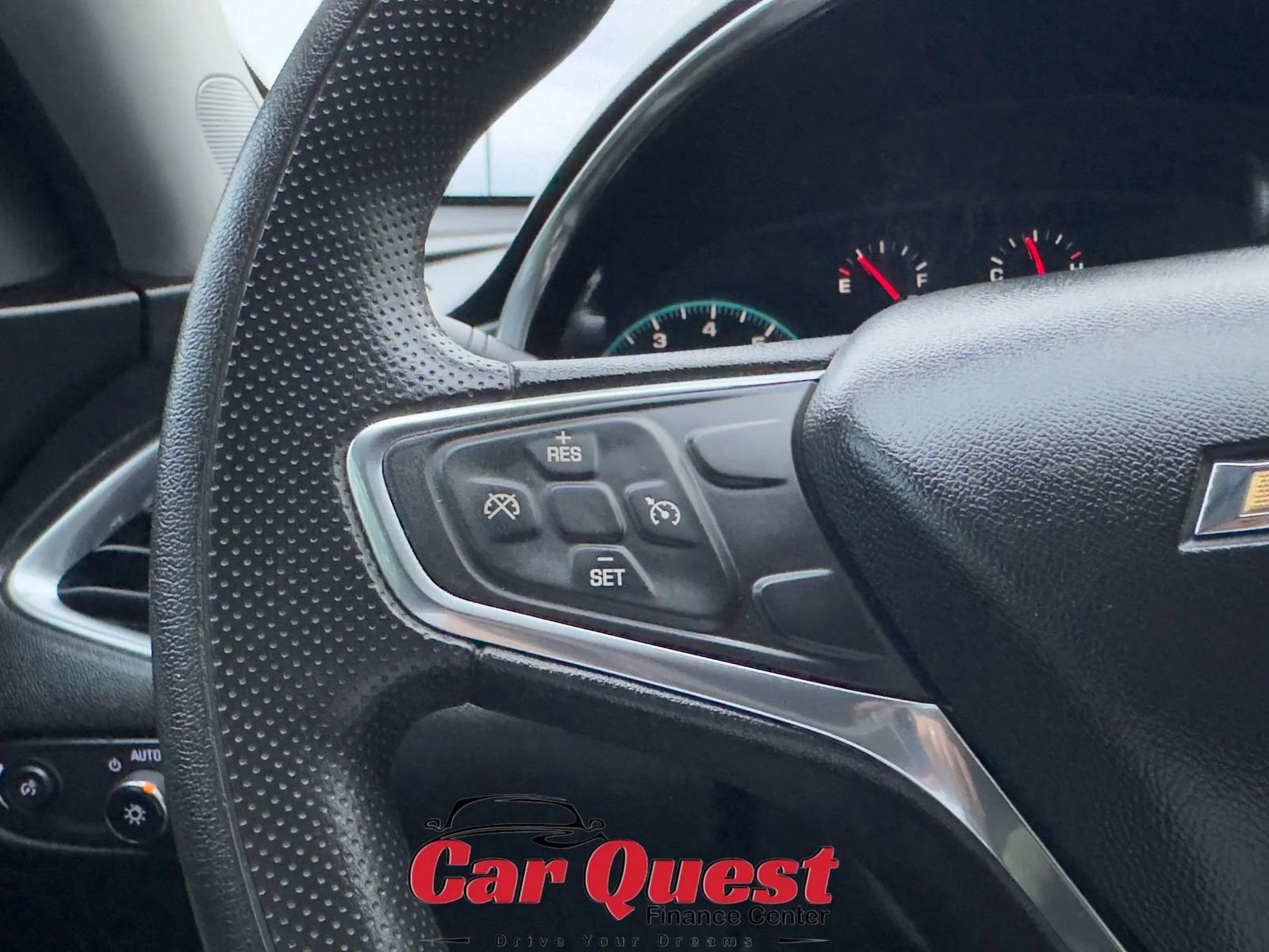 Used 2020 Chevrolet Malibu LT FWD image 25