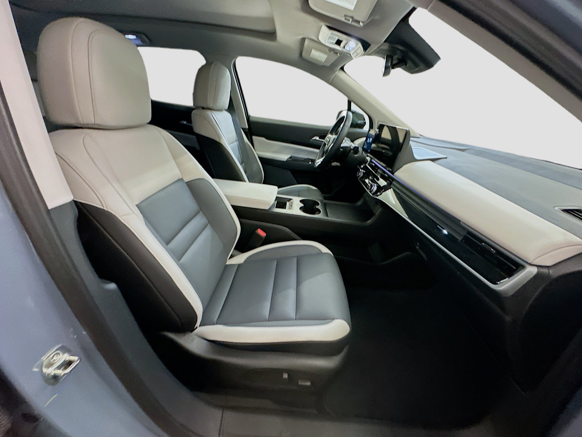 Used 2025 Honda Prologue Touring image 34