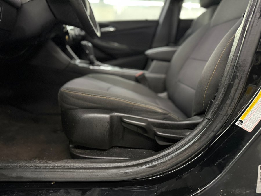 Used 2019 Chevrolet Cruze LS w/ LS Convenience Package image 28