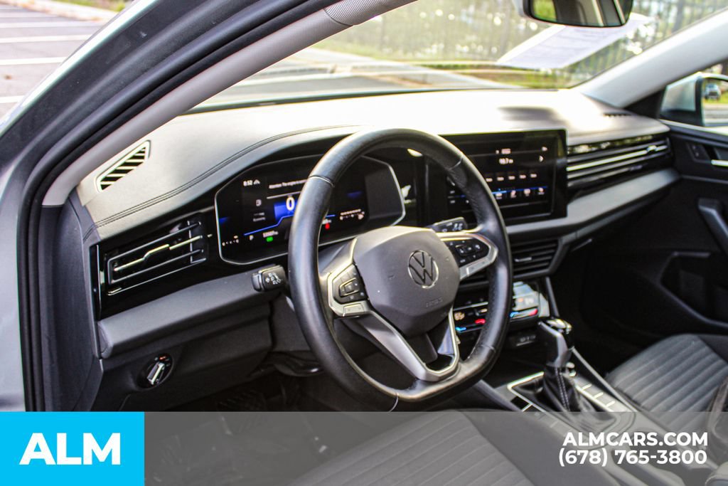 Used 2025 Volkswagen Jetta S FWD image 21