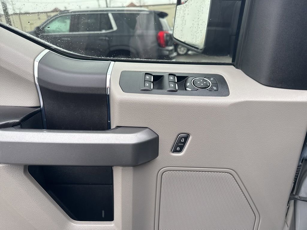 Used 2018 Ford F150 XLT image 11