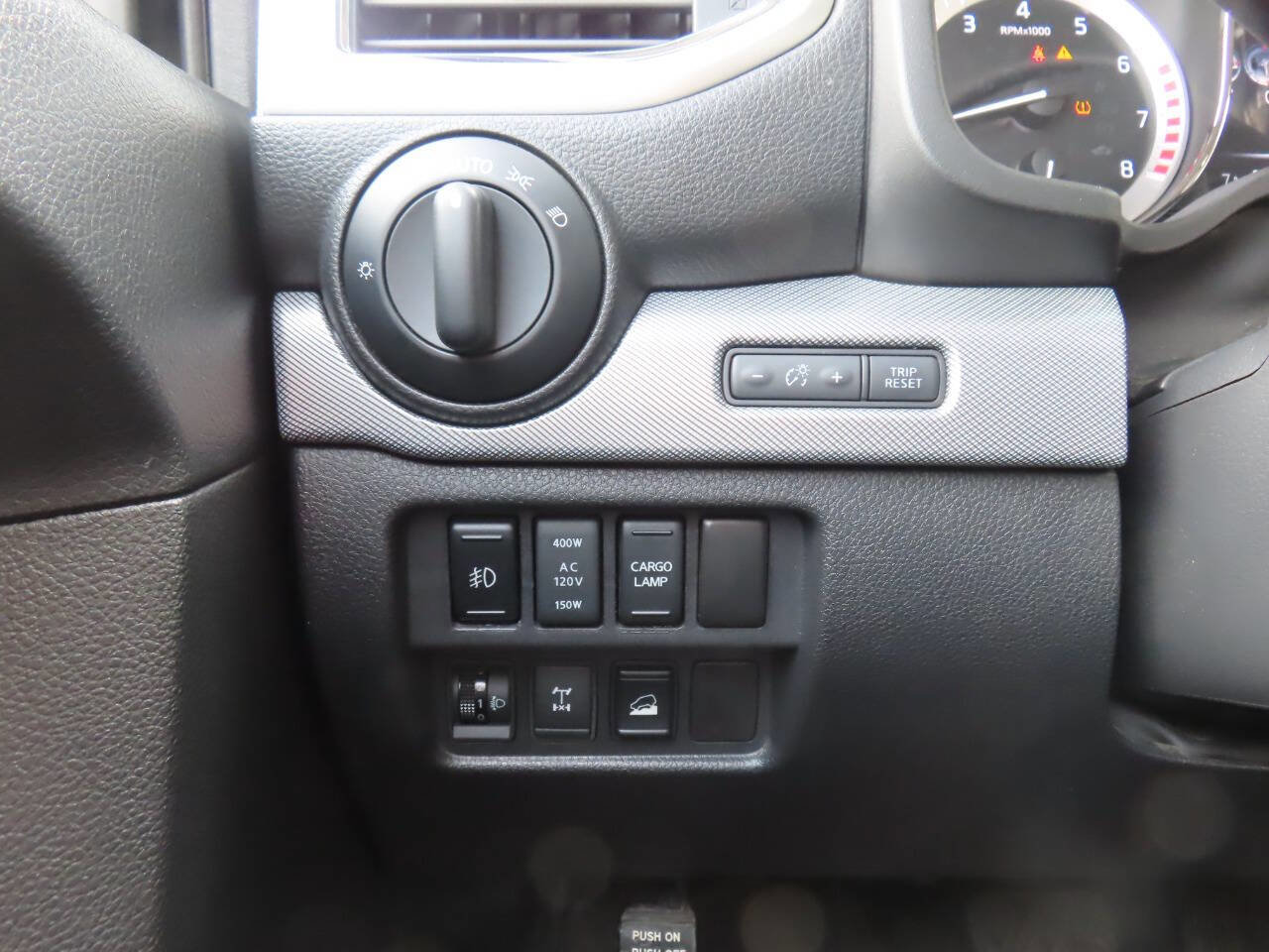 Used 2017 Nissan Titan PRO-4X image 19