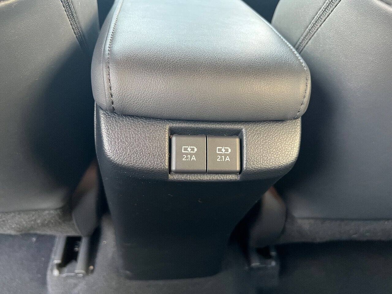 Used 2020 Toyota Prius Prime XLE FWD image 22