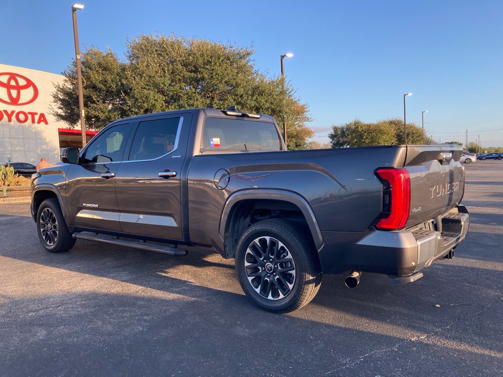Used 2024 Toyota Tundra Limited w/ Power Package AWD/4WD image 5