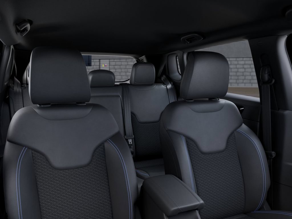 New 2026 Jeep Compass Latitude AWD/4WD image 21