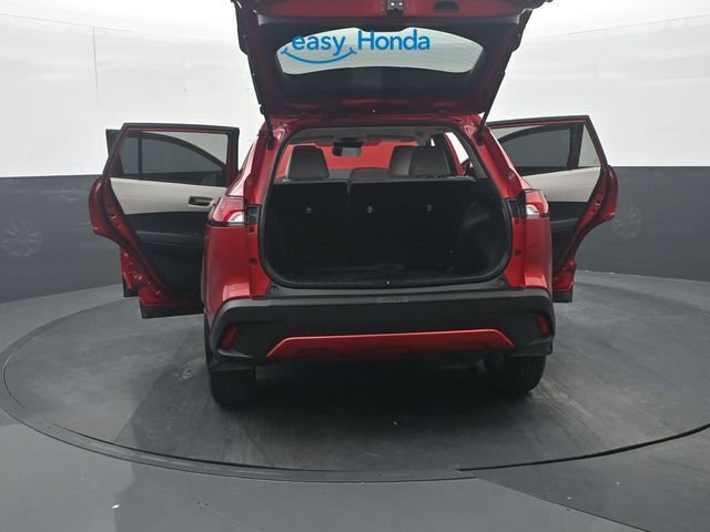 Used 2024 Toyota Corolla Cross LE image 40