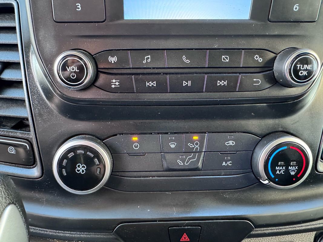 Used 2025 Ford Transit 250 Medium Roof RWD image 22