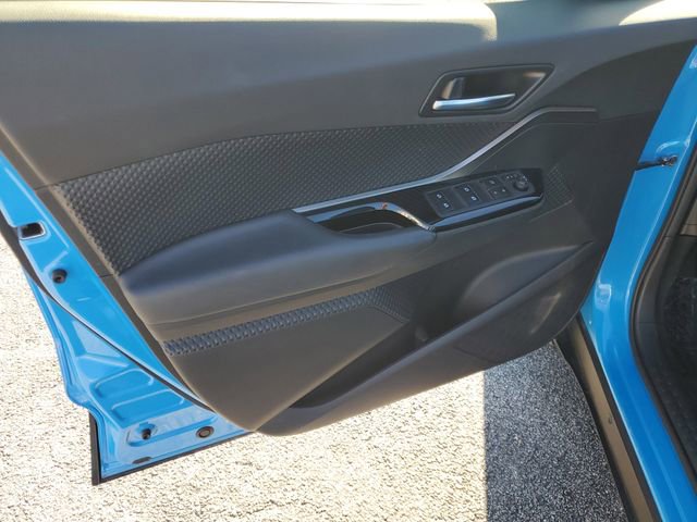 Used 2019 Toyota C-HR XLE image 17