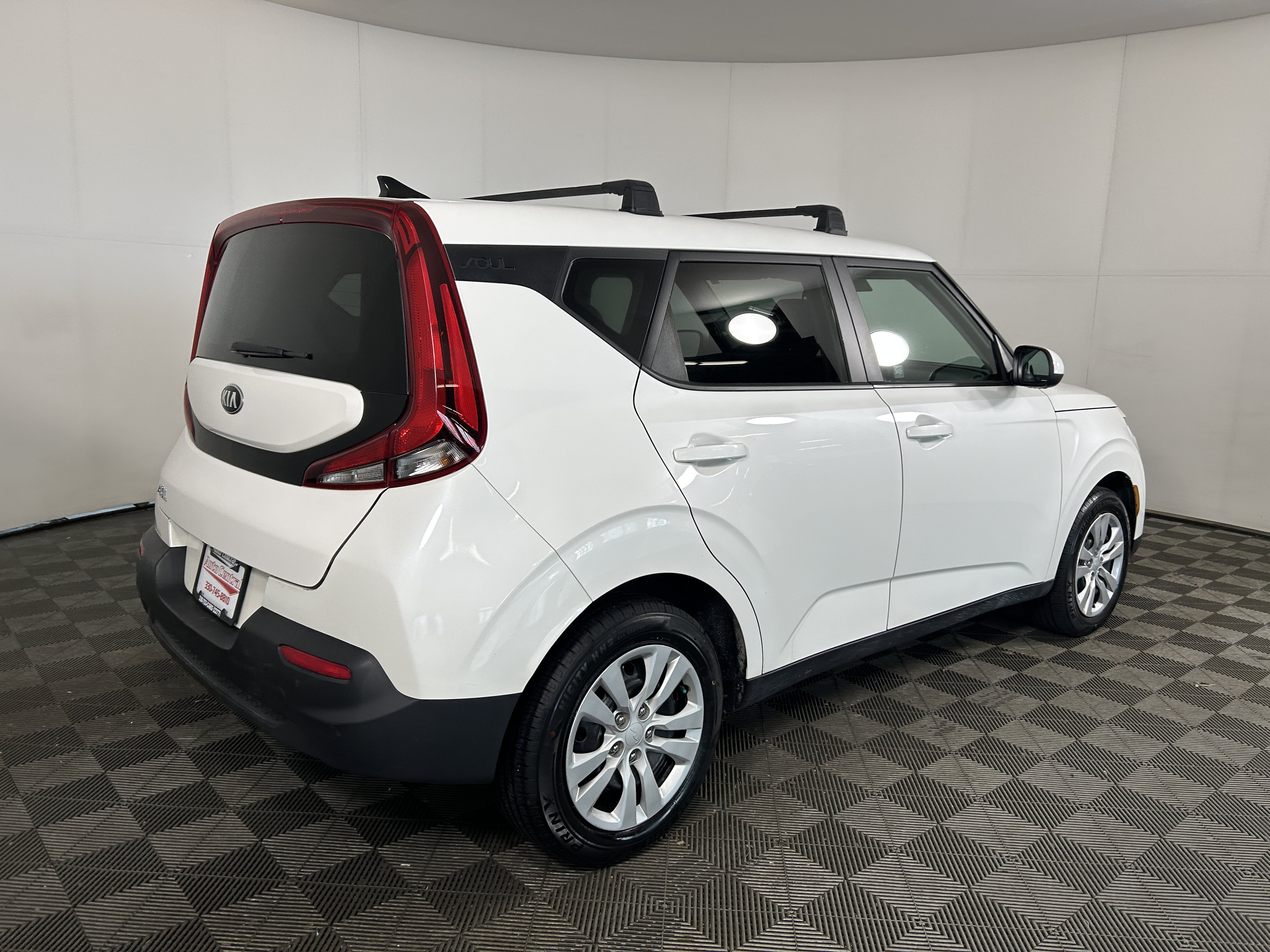 Used 2020 Kia Soul LX FWD image 5