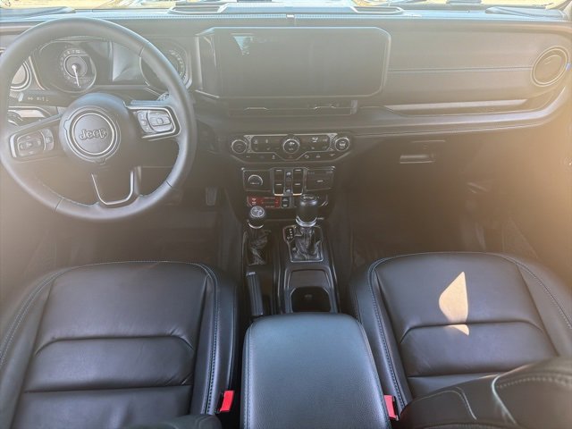 Used 2024 Jeep Wrangler Unlimited Rubicon 4xe image 19