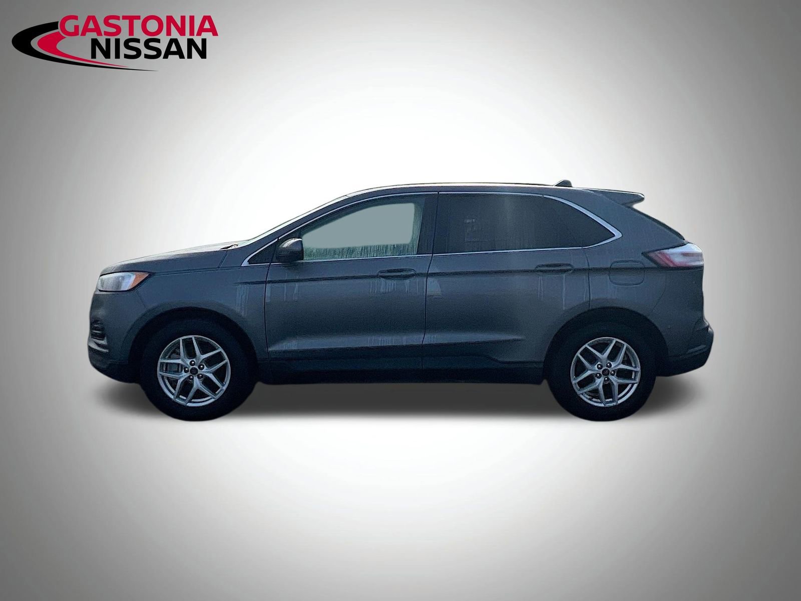 Used 2024 Ford Edge SEL image 5