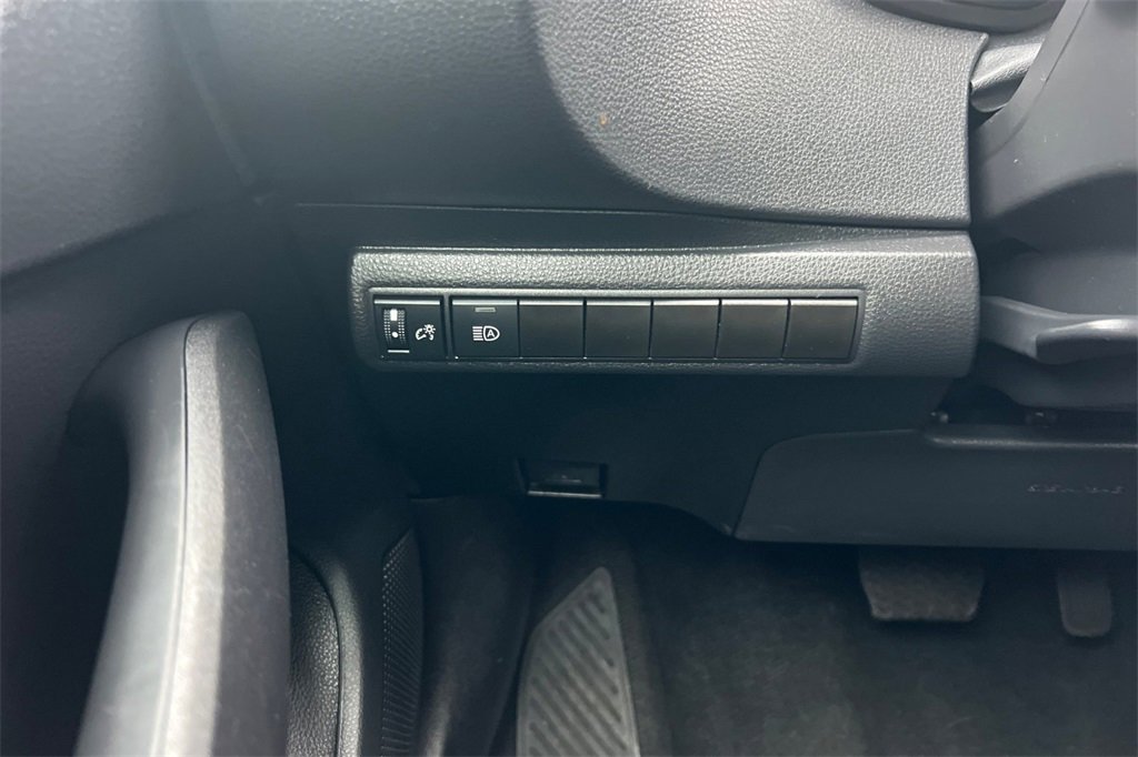 Certified 2025 Toyota Corolla LE image 29