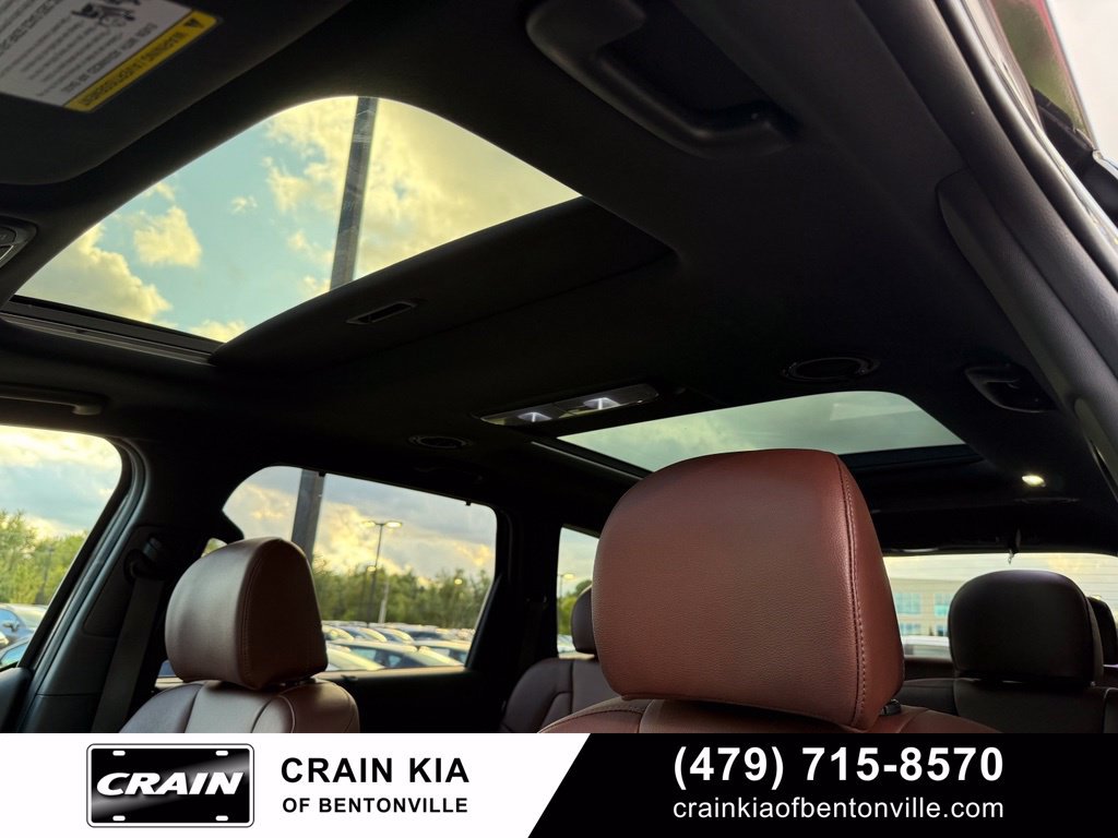 Certified 2025 Kia Telluride SX w/ SX Captain's Chair Package AWD/4WD image 22