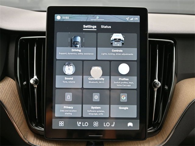 New 2026 Volvo XC60 B5 Plus w/ Protection Package Premier image 15