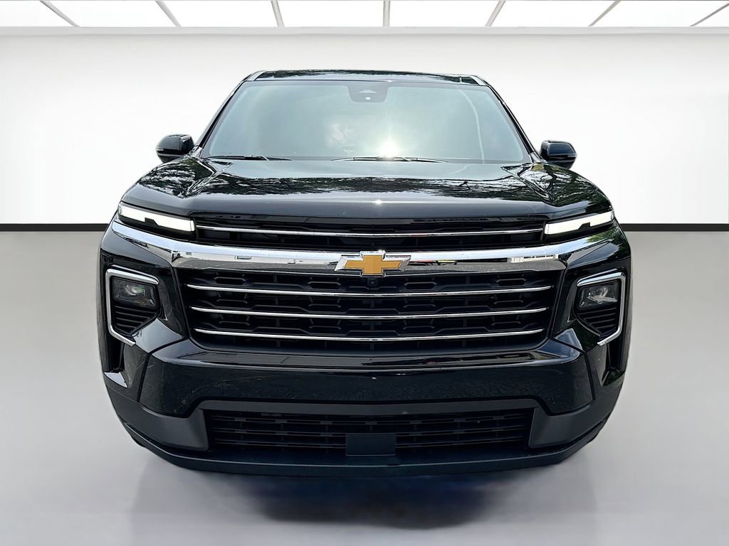 Used 2026 Chevrolet Traverse LT w/ Driver Confidence Package image 2