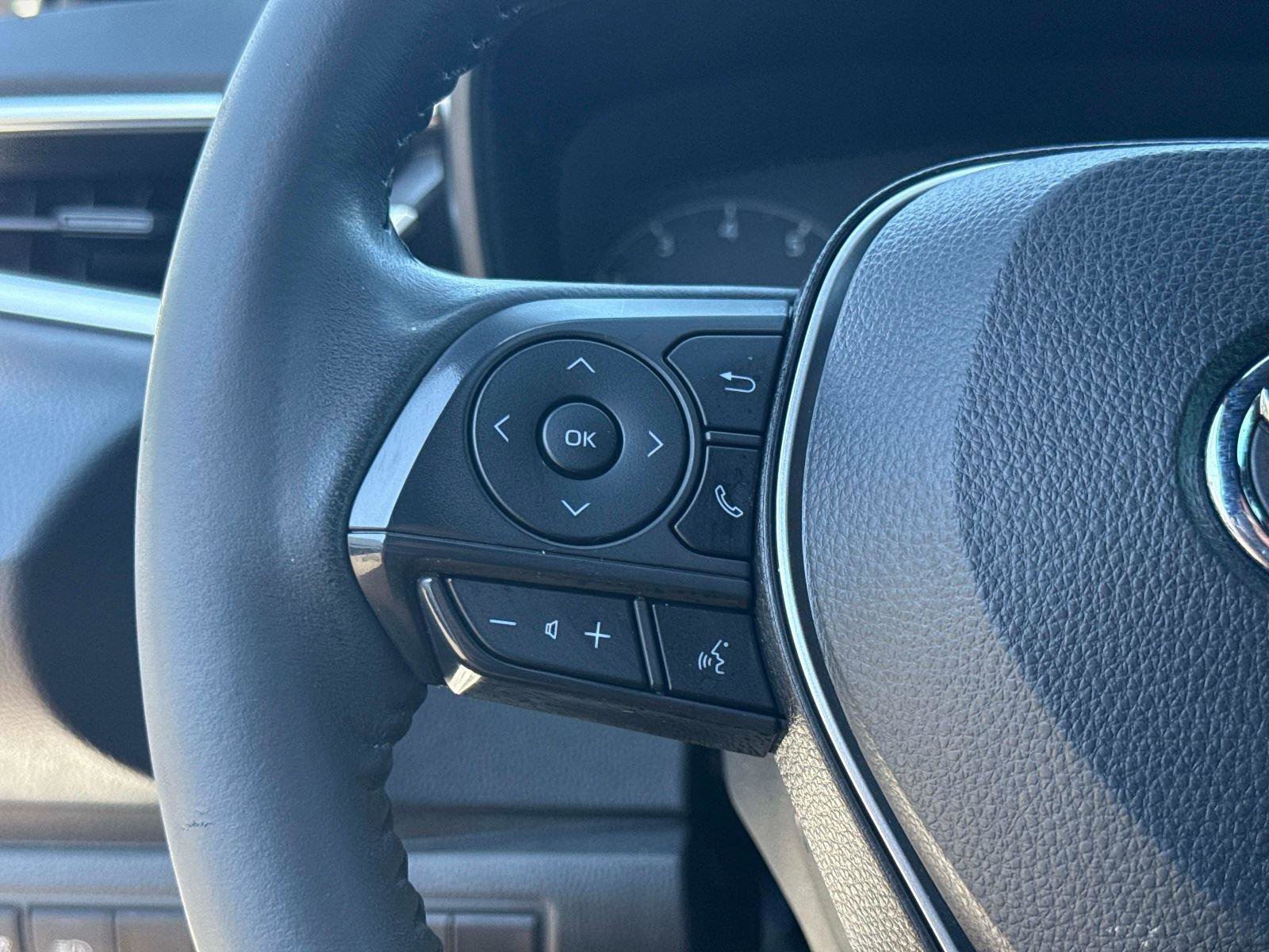 Used 2023 Toyota Corolla SE image 28