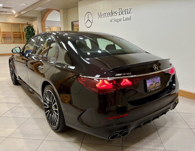 New 2026 Mercedes-Benz E 53 AMG e 4MATIC Sedan image 3