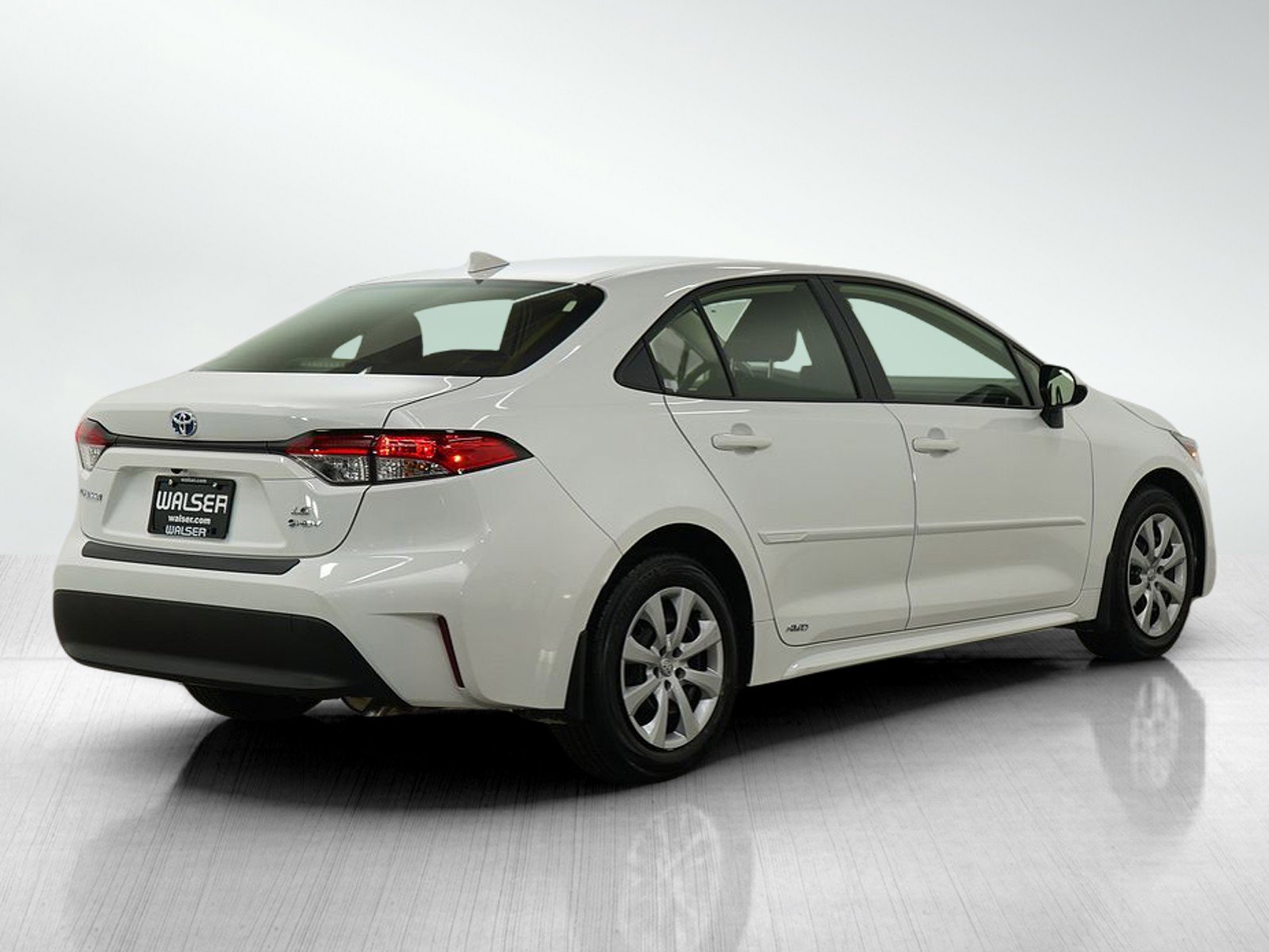 Used 2025 Toyota Corolla LE image 5
