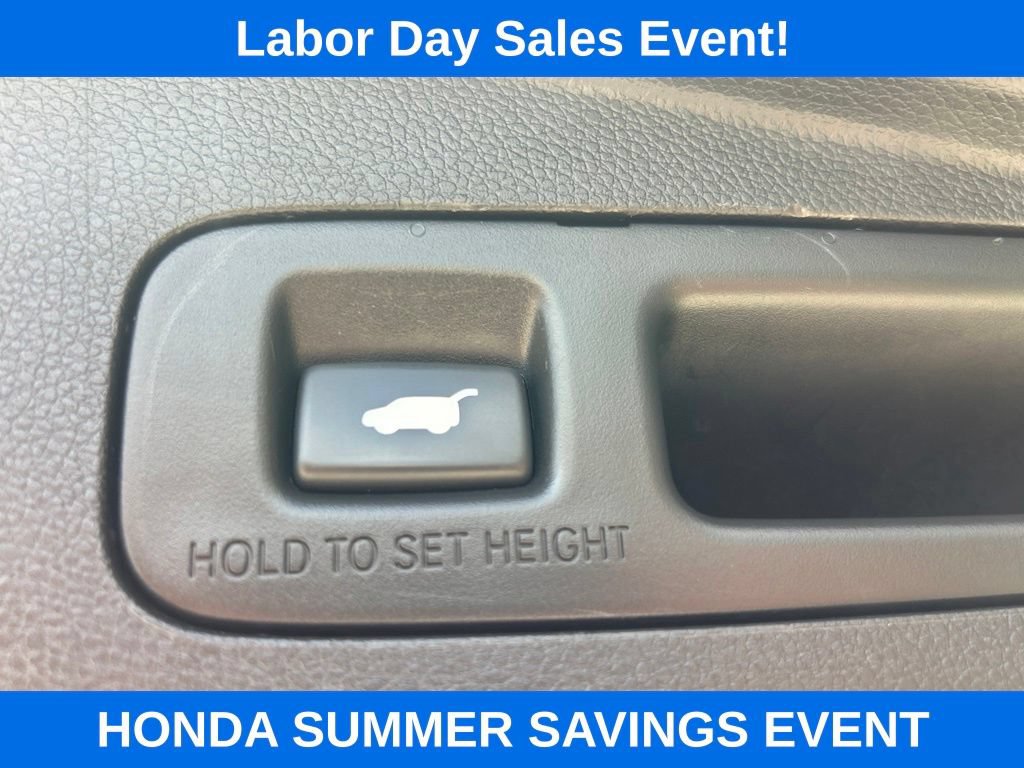 Used 2017 Honda CR-V Touring image 12