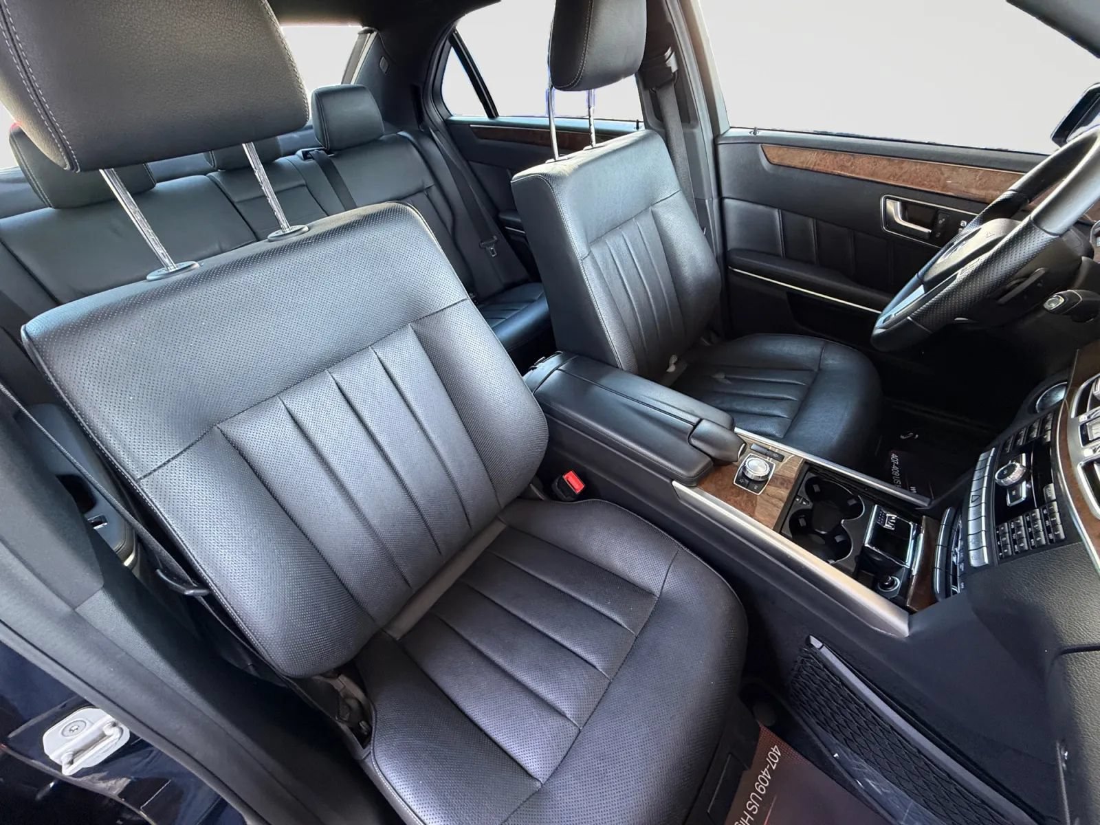 Used 2014 Mercedes-Benz E 550 4MATIC Sedan image 21