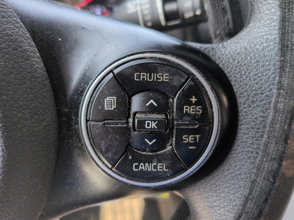 Used 2021 Kia Soul LX FWD image 17
