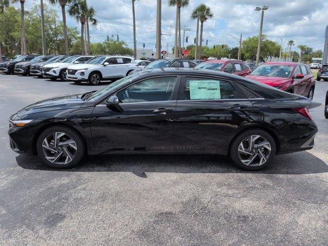 New 2026 Hyundai Elantra Limited FWD image 7