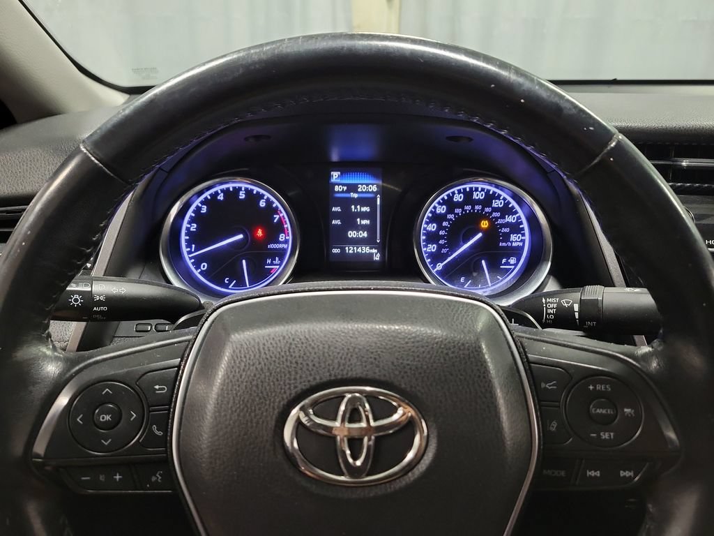 Used 2019 Toyota Camry SE FWD image 14