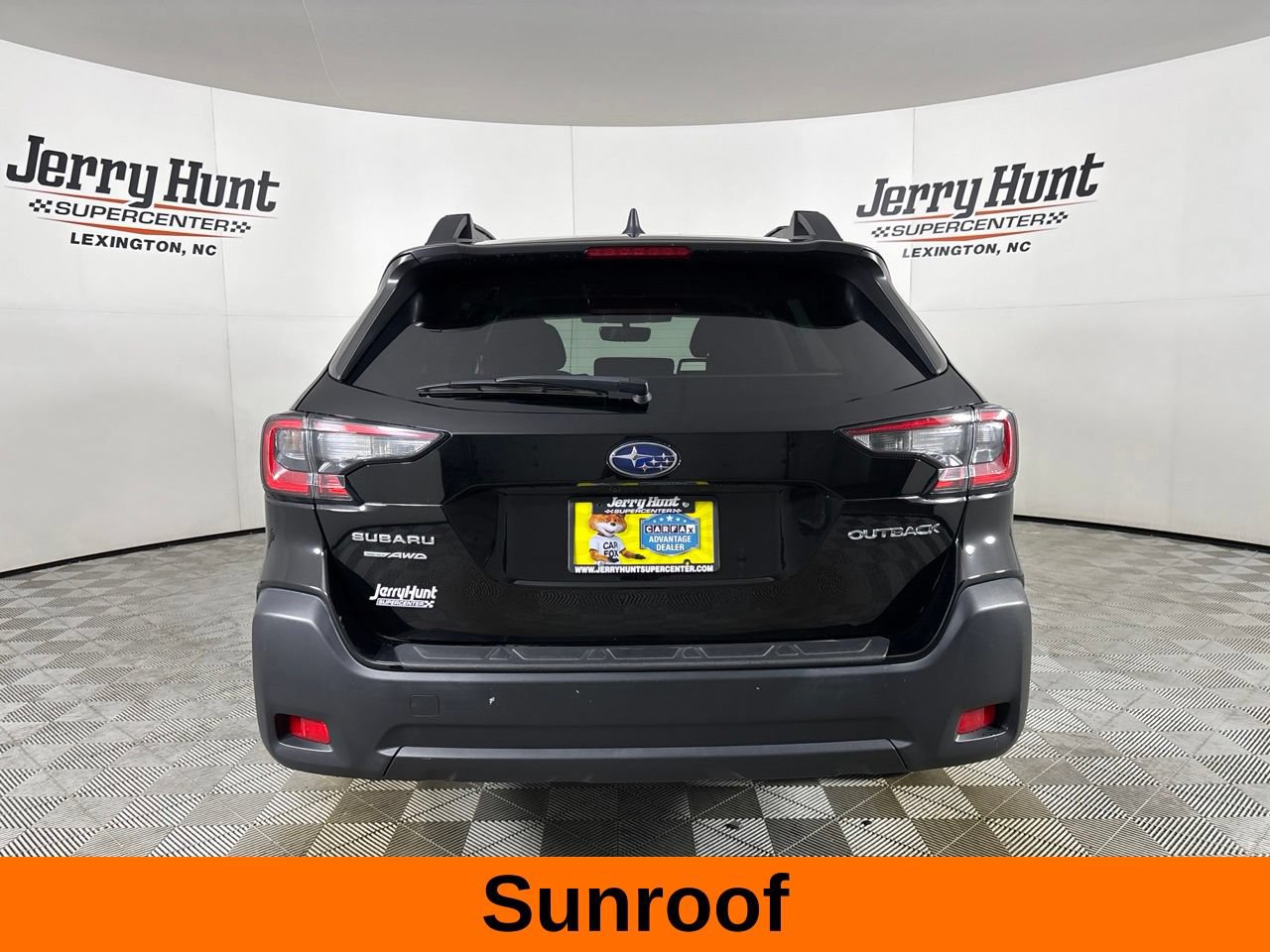 Used 2024 Subaru Outback Premium AWD/4WD image 7