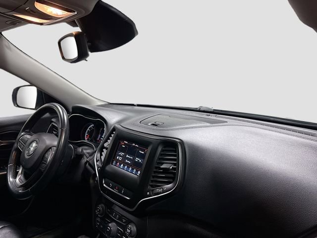 Used 2021 Jeep Cherokee Latitude Plus w/ Sun & Sound Group image 30