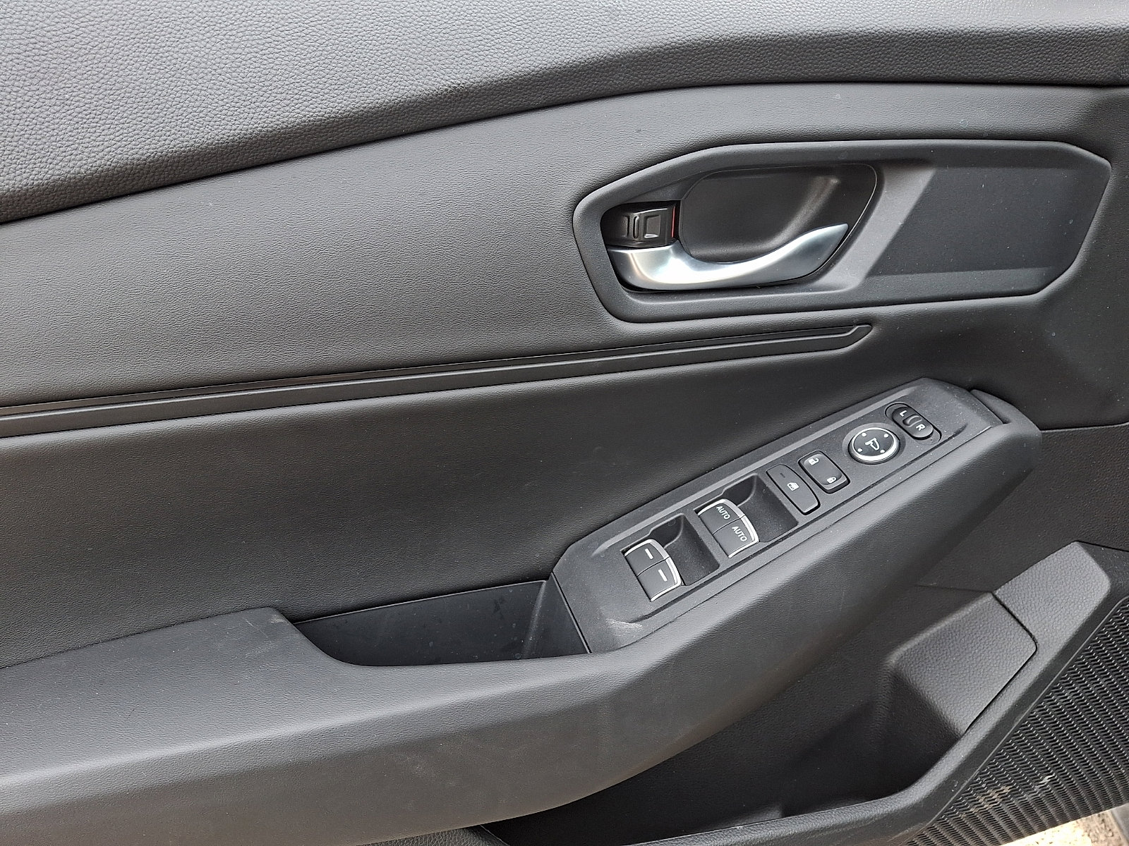 Certified 2025 Honda Accord SE image 15