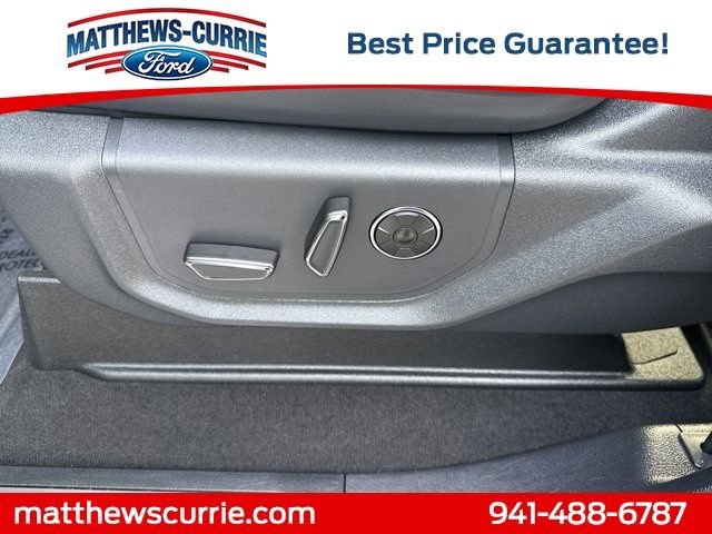 Used 2022 Ford F250 Platinum w/ FX4 Off-Road Package image 11