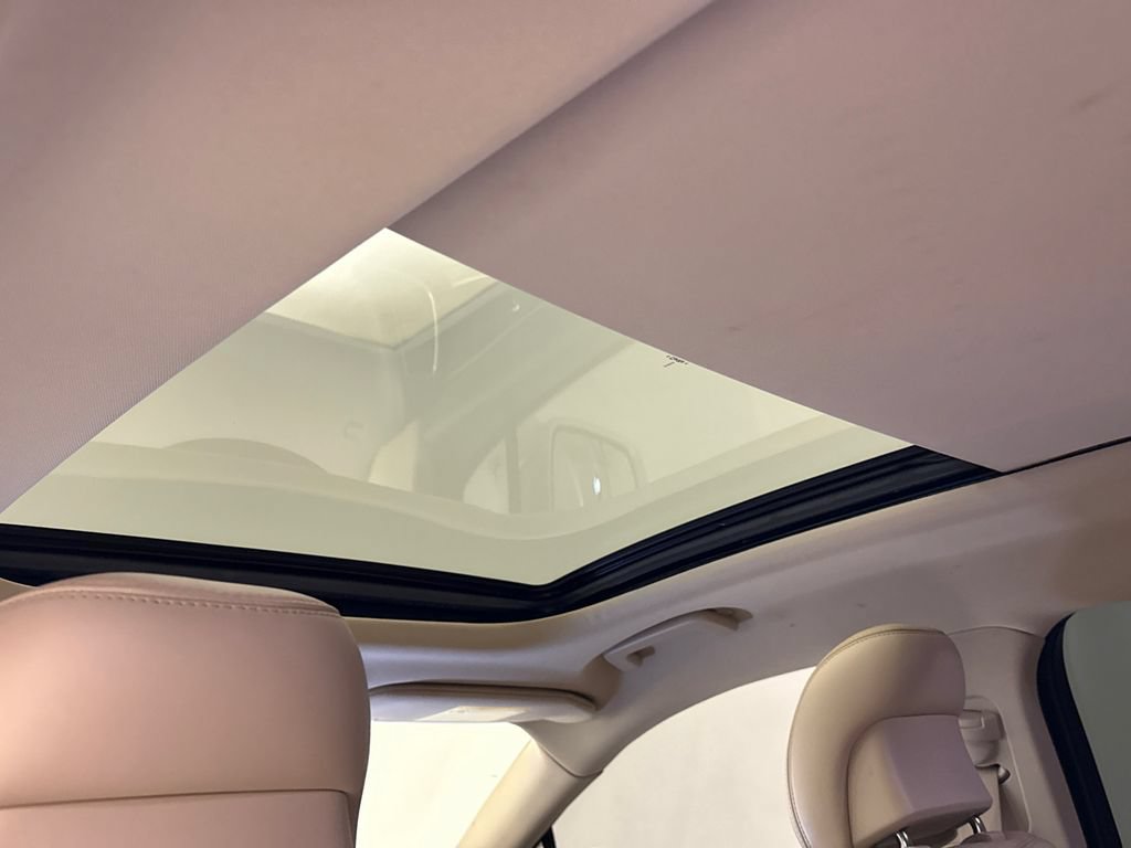 Used 2016 Lincoln MKX Reserve FWD image 12