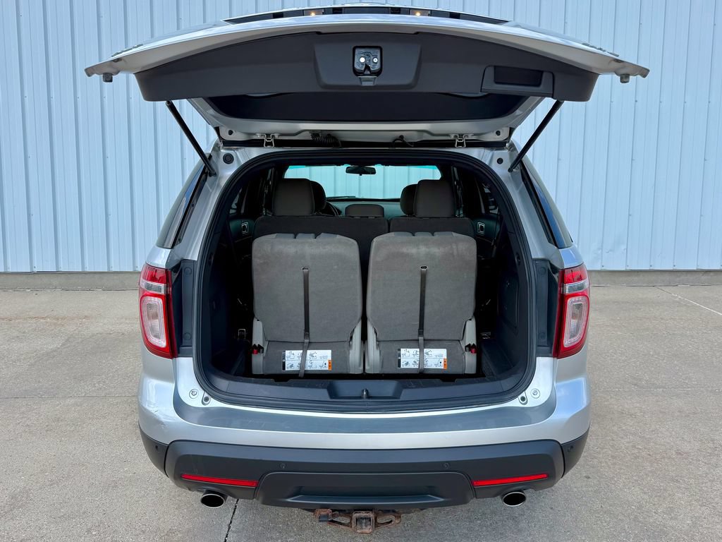 Used 2015 Ford Explorer XLT AWD/4WD image 17