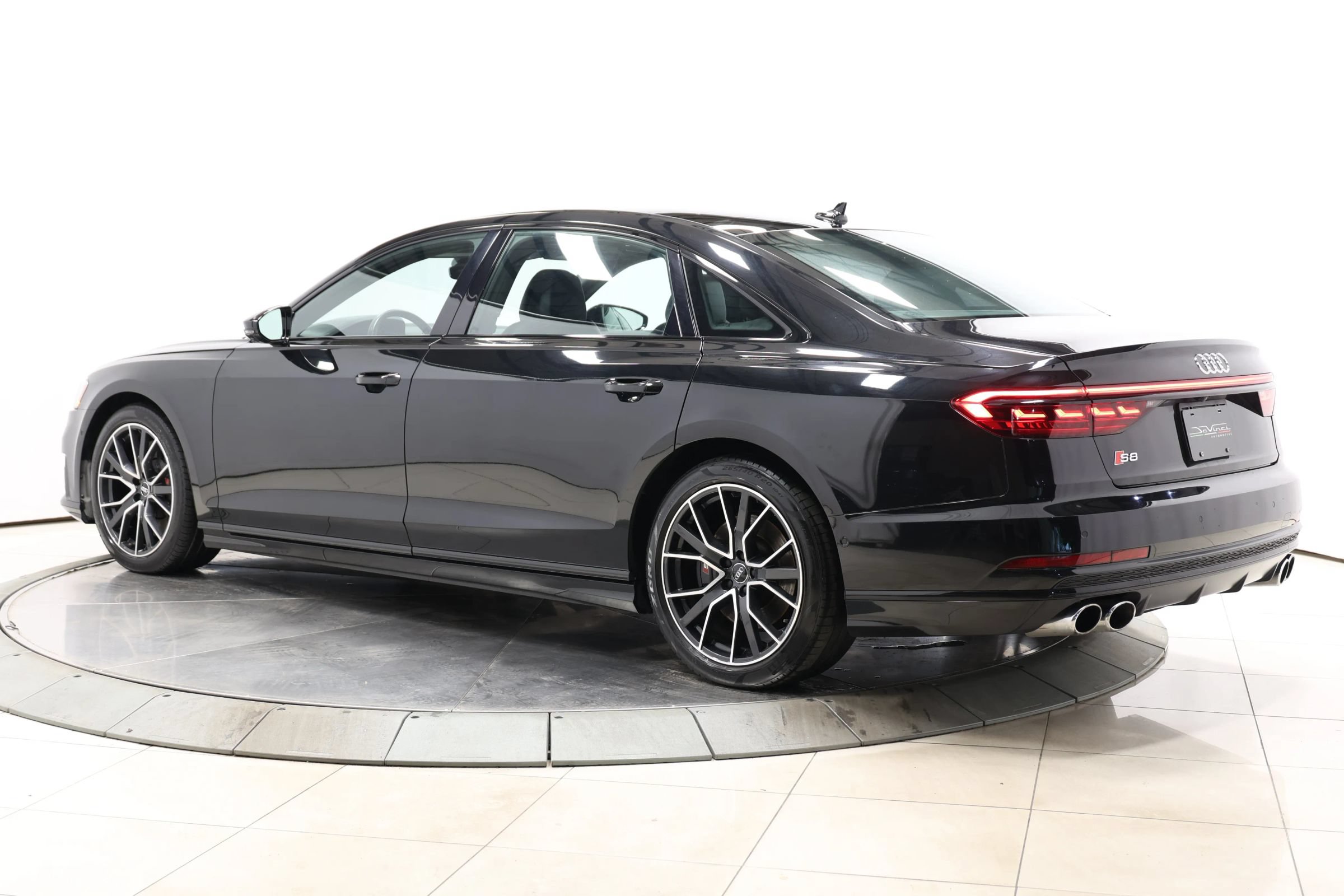 Used 2020 Audi S8 L w/ S8 Executive Package AWD/4WD image 46
