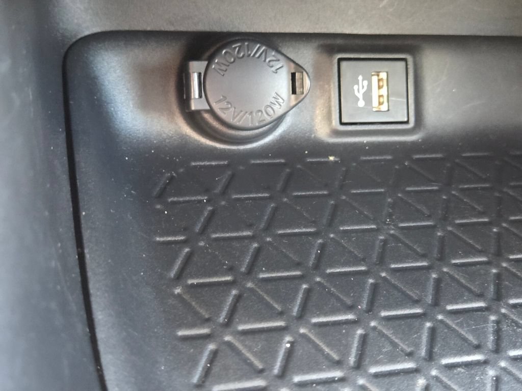 Used 2023 Toyota RAV4 XLE w/ Convenience Package FWD image 17